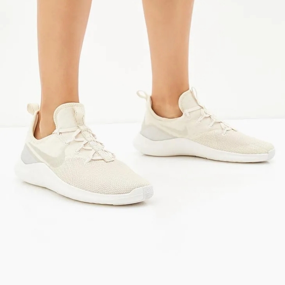 NEW Nike Free Tr - Picture 2 of 5